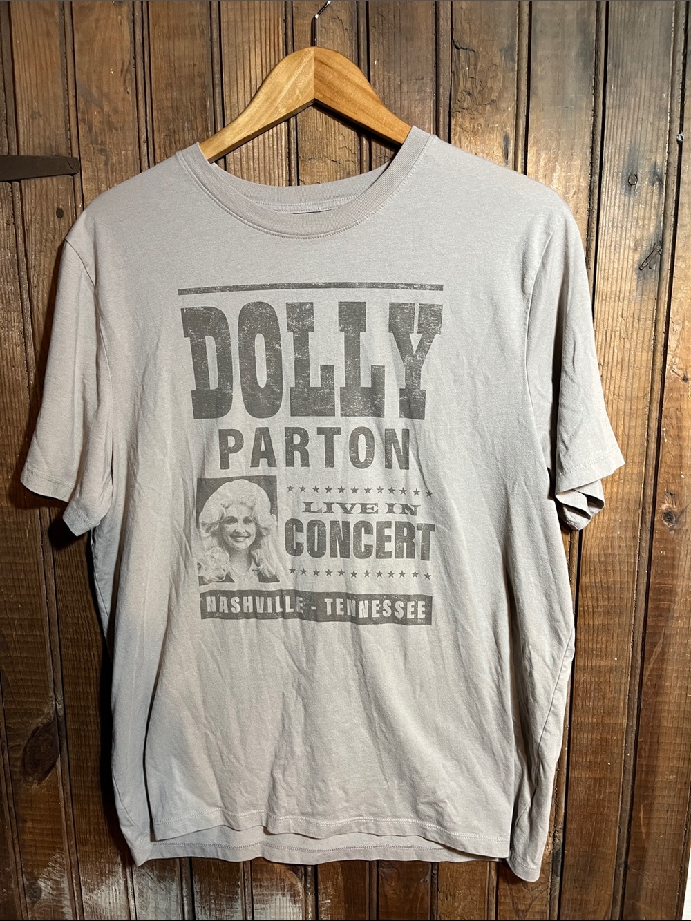 Dolly Parton Live In Concert Graphic Tee - Light Gray